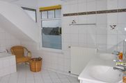 Badezimmer mit Wanne